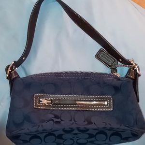 Coach small signature purse